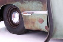 1946_Olds_ICON_Derelict_Badge_Front_Wheel.jpg